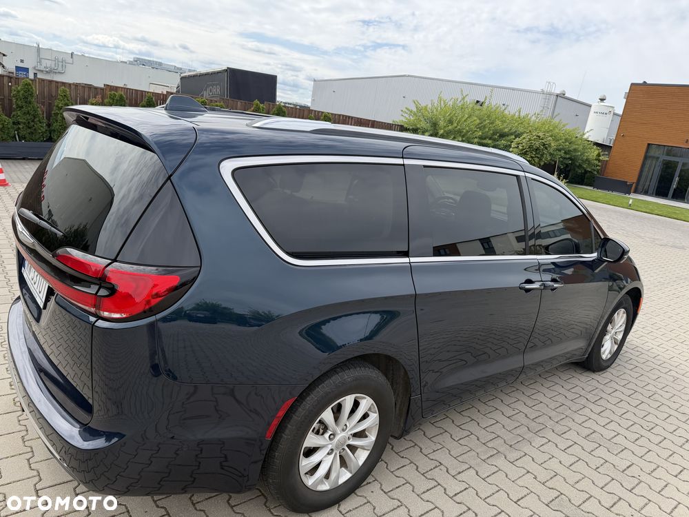 Chrysler Pacifica - 19