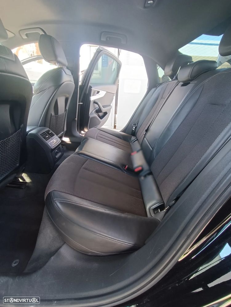 Audi A4 2.0 TDI S-line - 3
