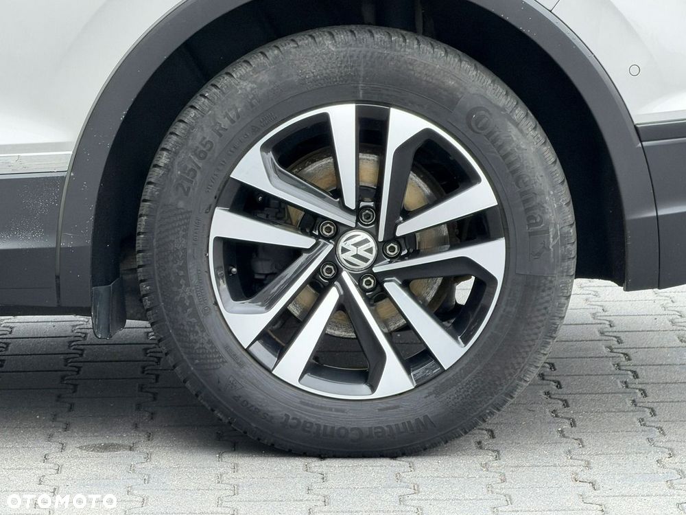 Volkswagen Tiguan 2.0 TDI SCR DSG IQ.DRIVE - 18