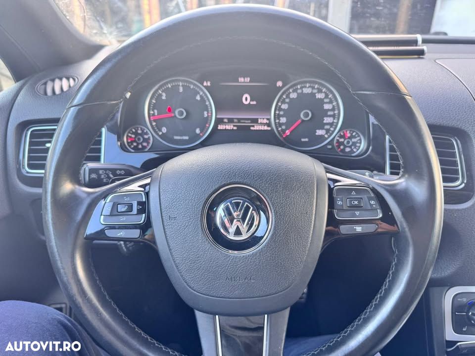 Volkswagen Touareg 3.0 V6 TDI BMT - 5
