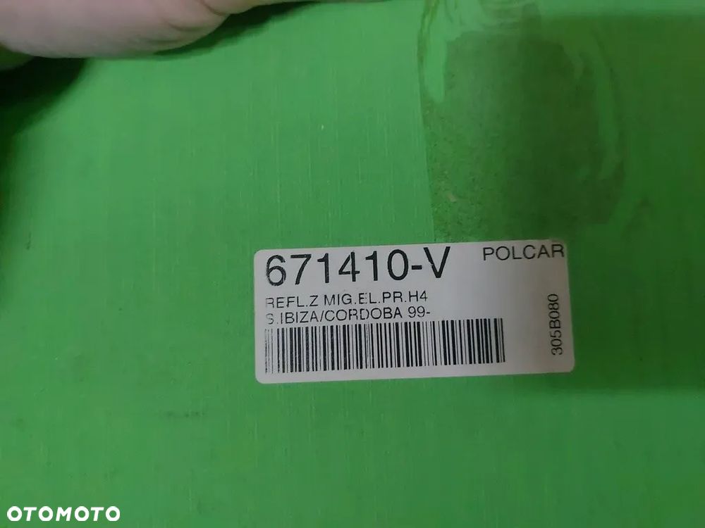 Reflektor prawy pasuje do Seat Ibiza - 2