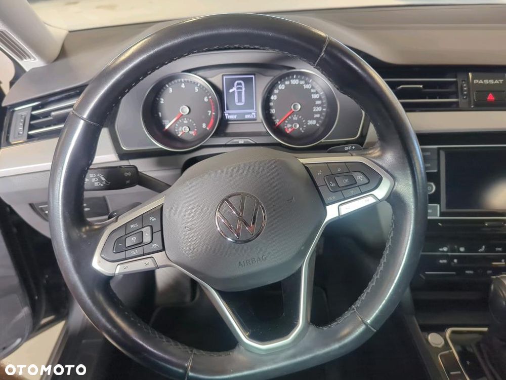 Volkswagen Passat 1.5 TSI EVO Business DSG - 9