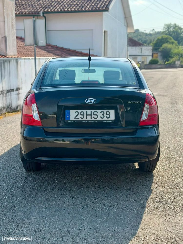 Hyundai Accent 1.4 Active - 14