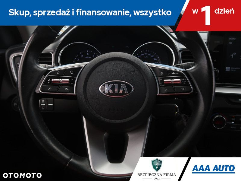 Kia XCeed - 17