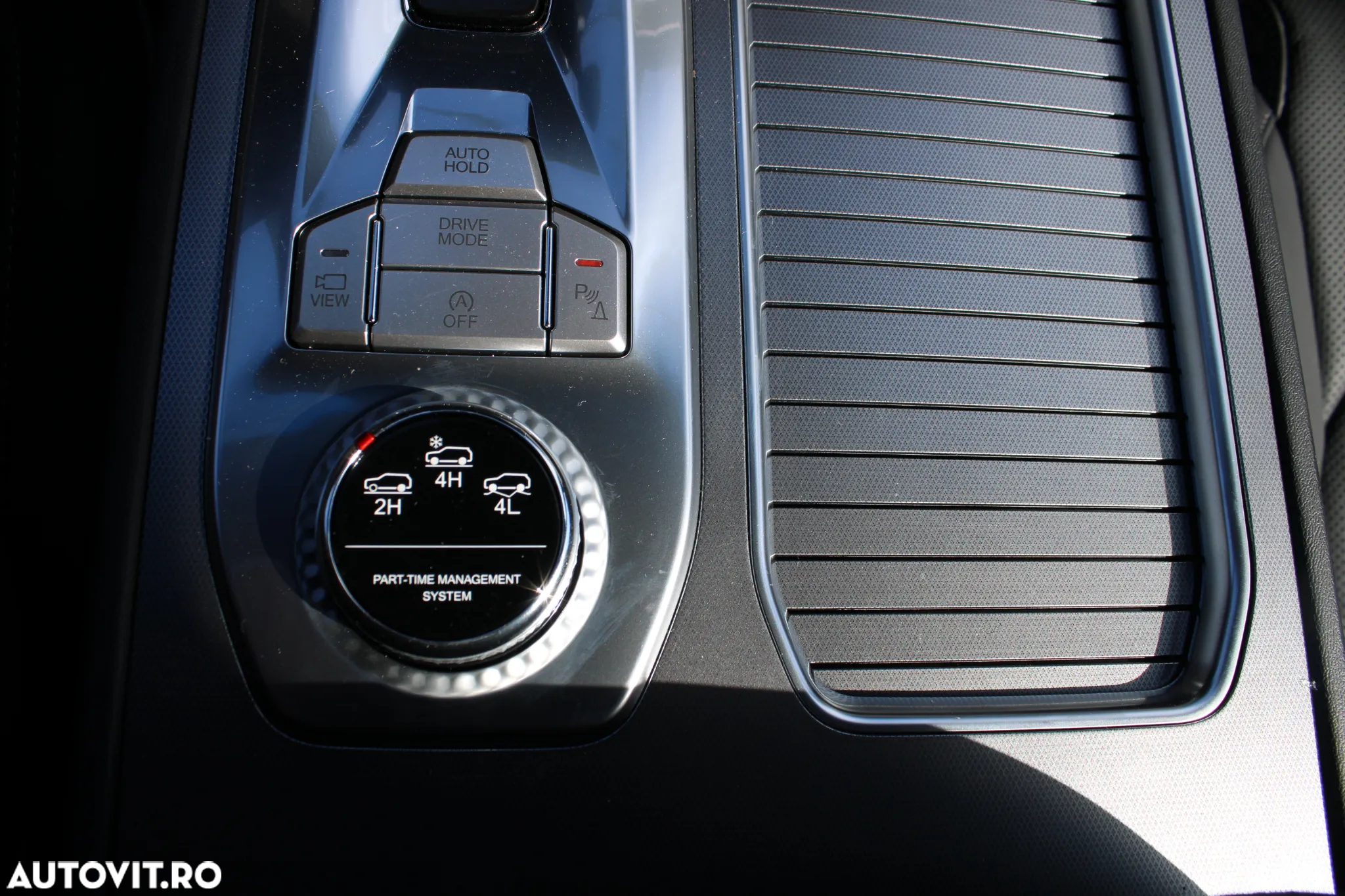 SsangYong REXTON G4 2.2 e-XDI 4WD Premium - 24