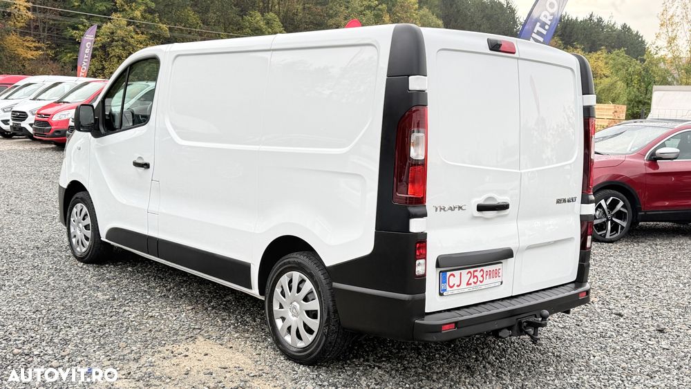 Renault Trafic - 15