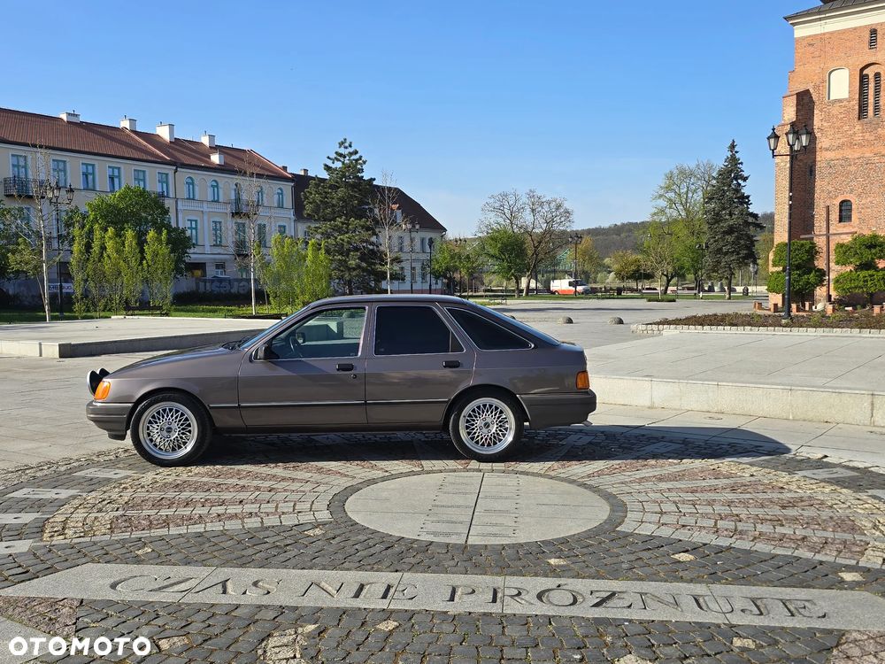 Ford Sierra - 5
