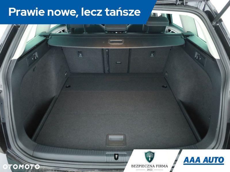 Volkswagen Golf Variant - 13
