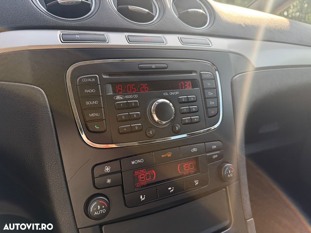 Ford S-Max 2.0 TDCi DPF Titanium - 9