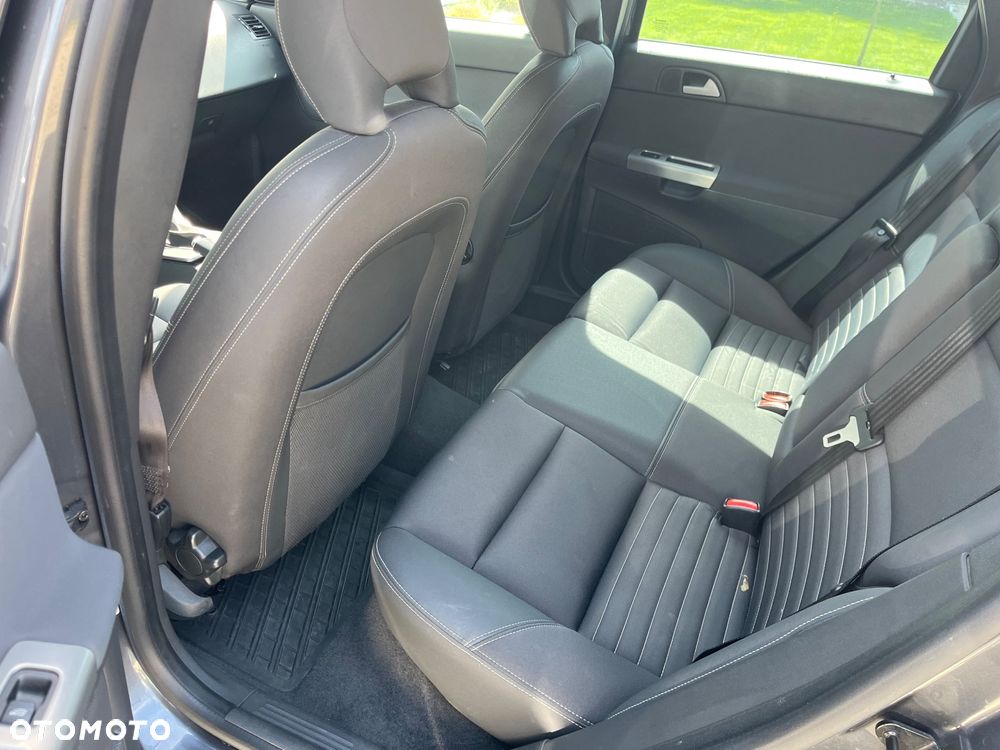 Volvo V50 1.8 - 10