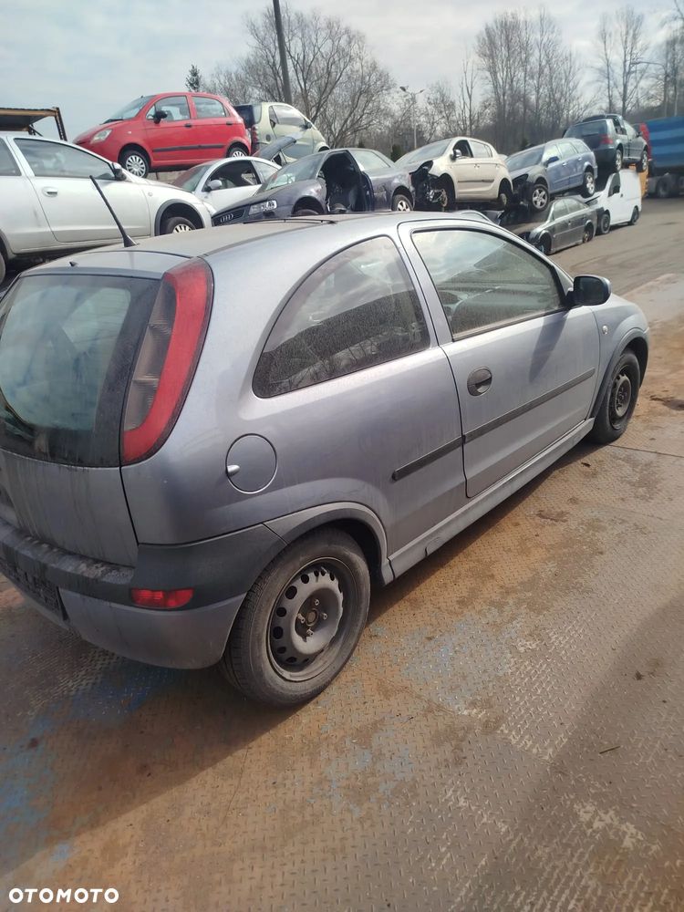 Opel Corsa C na części - 8