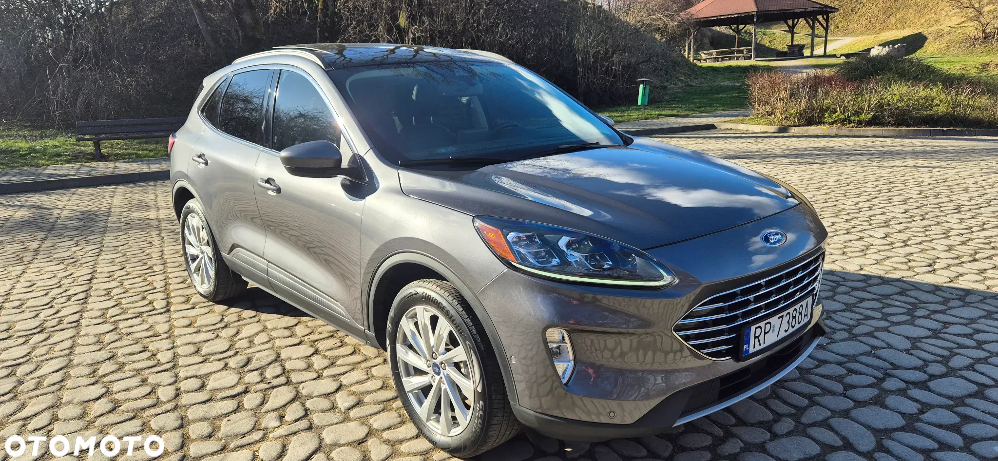 Ford Kuga 2.5 FHEV AWD Titanium - 5