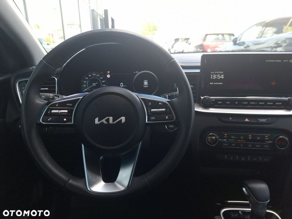 Kia XCeed 1.5 T-GDI Business Line DCT - 16