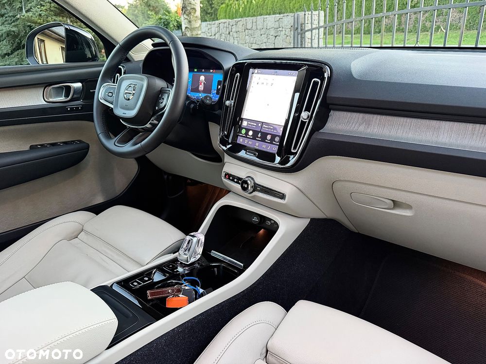 Volvo XC 40 B3 Ultimate Dark - 34