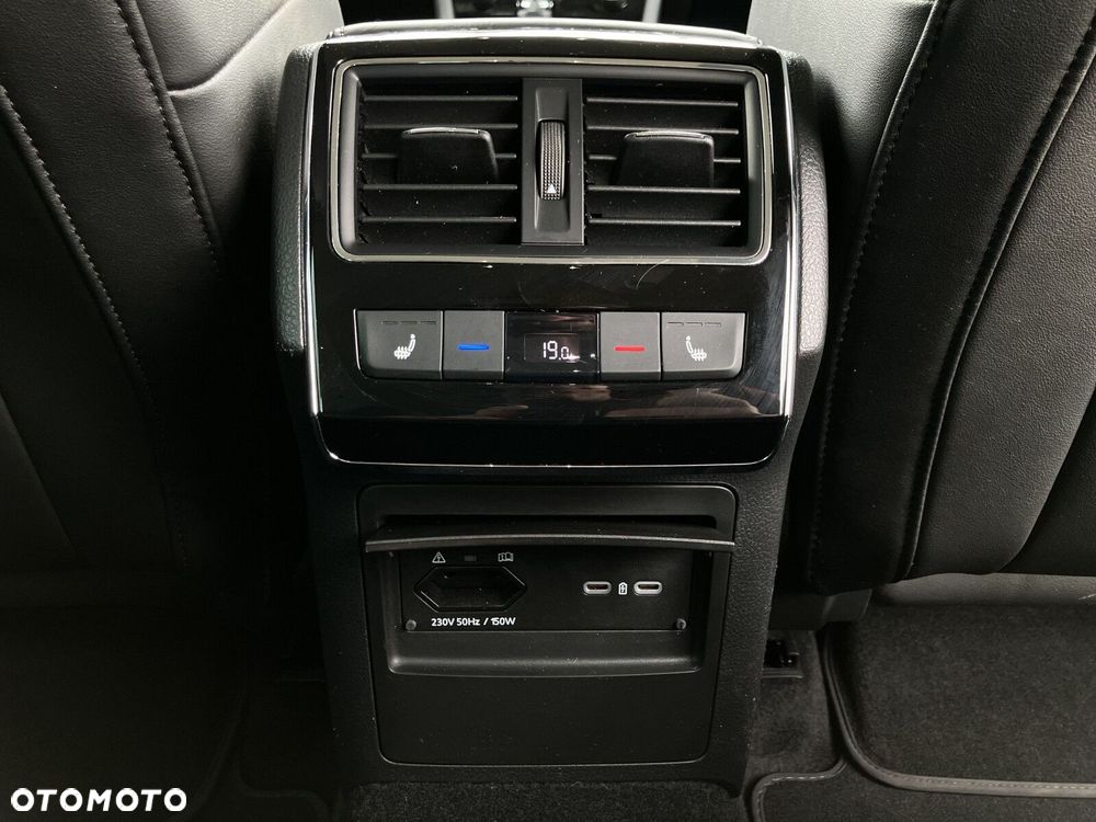 Skoda Superb 2.0 TDI SCR L&K DSG - 24