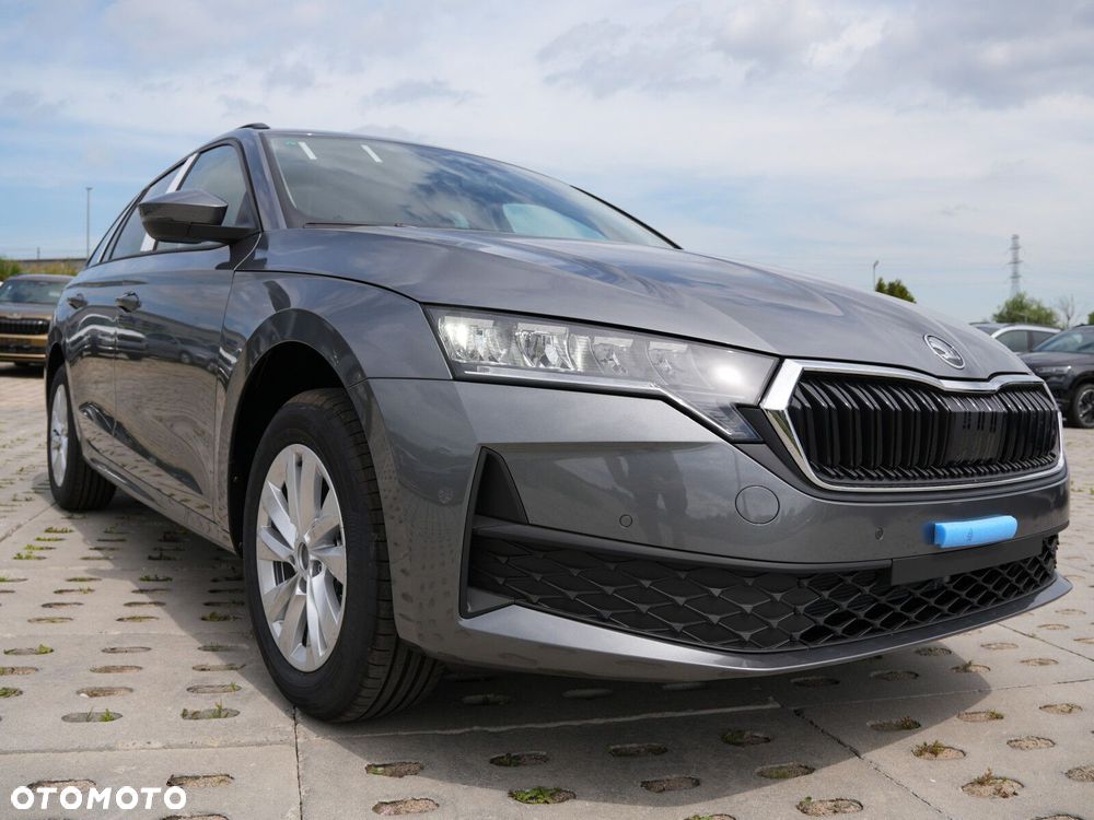 Skoda Octavia 1.5 TSI mHEV Drive Essence DSG - 4