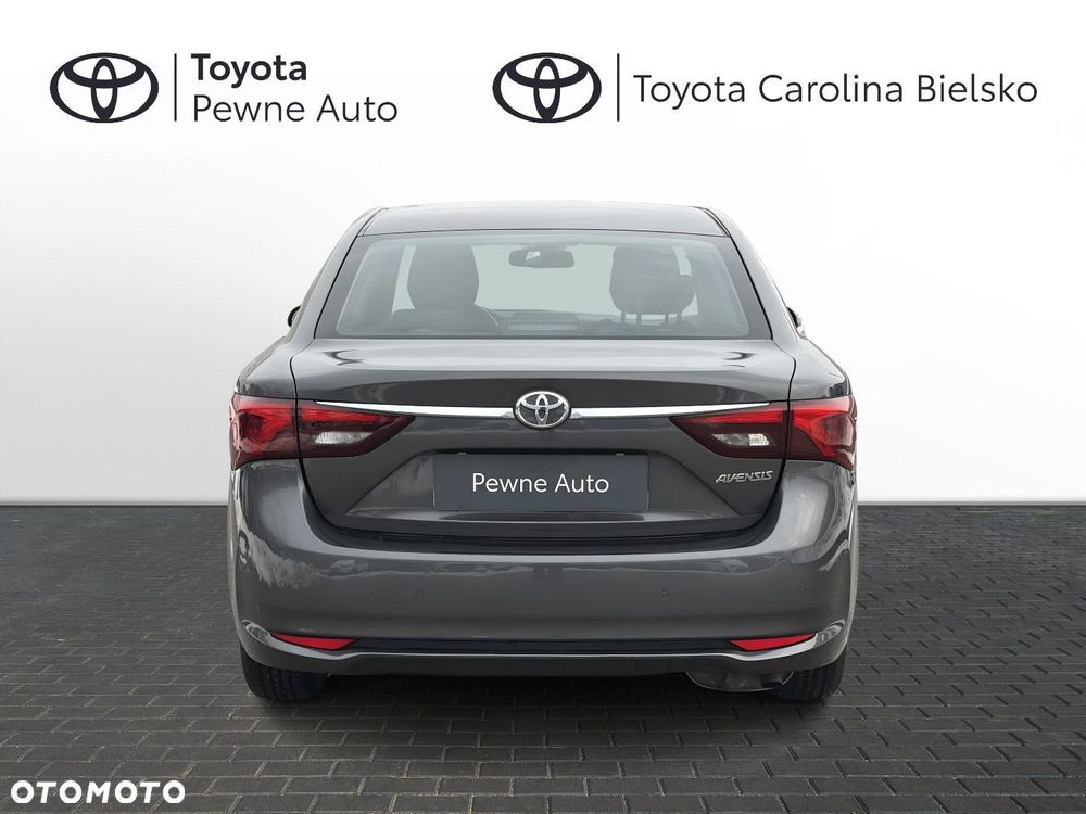 Toyota Avensis - 4