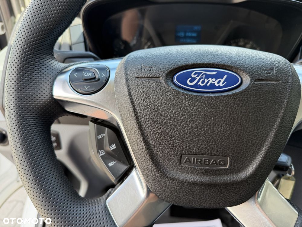 Ford Transit - 13