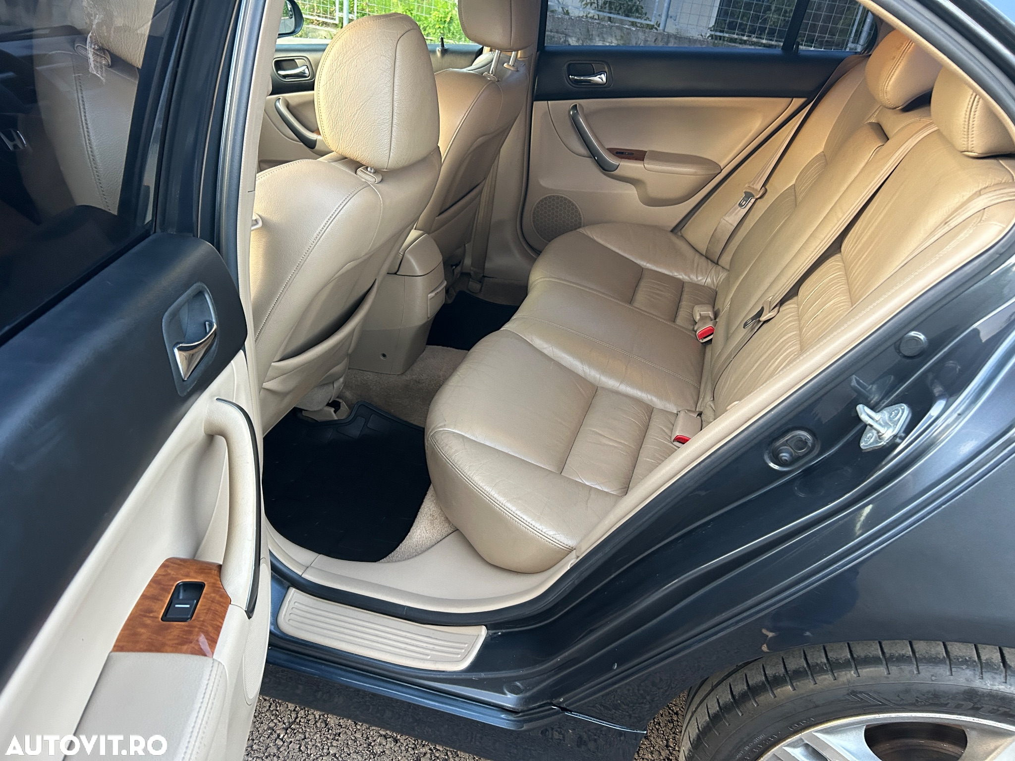 Honda Accord Tourer 2.2i-CDTi Executive - 8