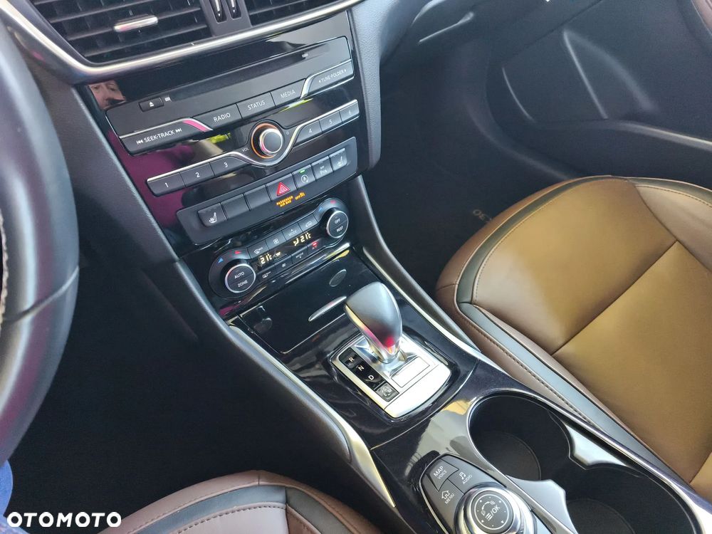 Infiniti QX30 2.2d Premium Tech AWD 7DCT - 15