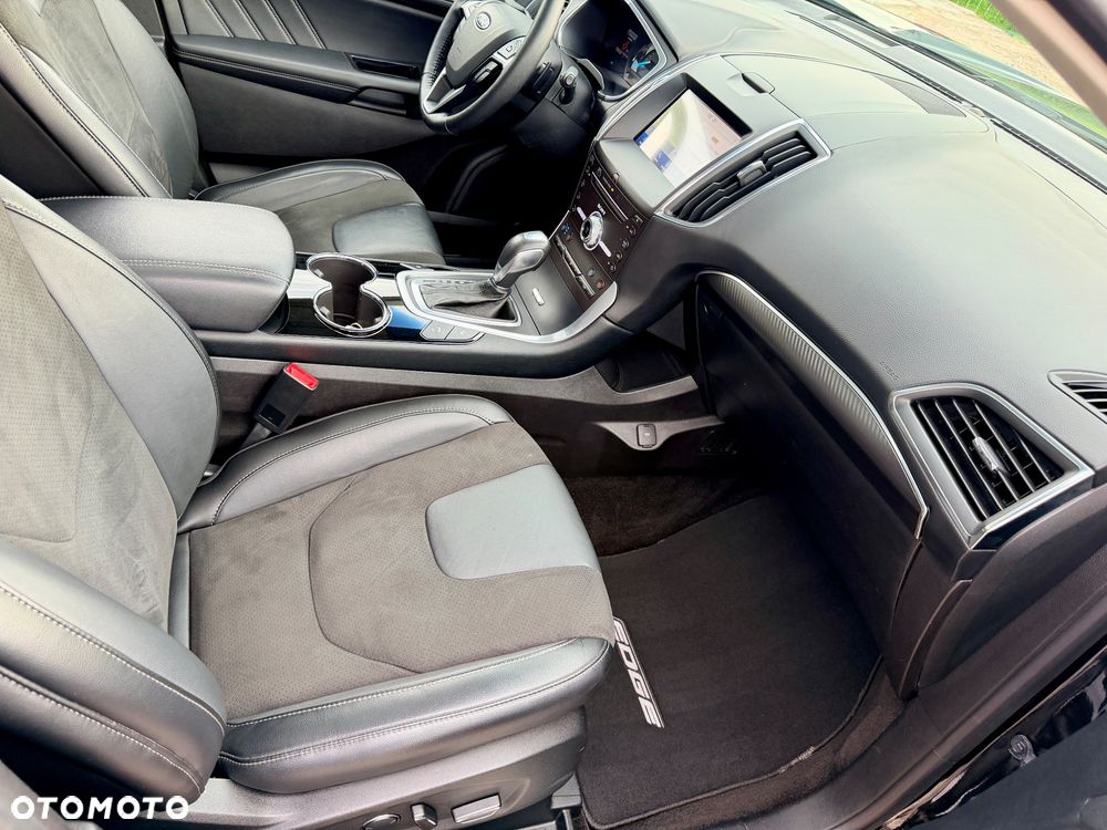 Ford Edge - 38