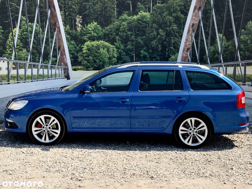 Skoda Octavia 2.0 TSI RS - 9