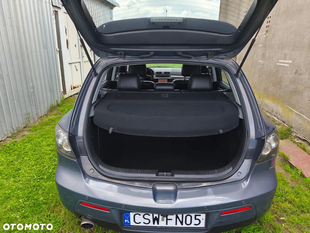 Mazda 3 2.0 CD Active + - 15