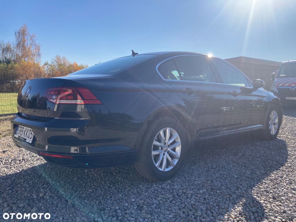 Volkswagen Passat 2.0 TDI SCR Comfortline DSG - 3