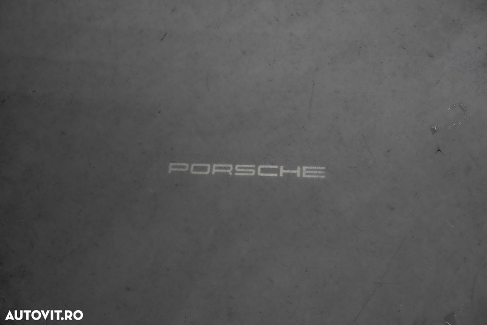 Porsche 911 Carrera PDK - 24