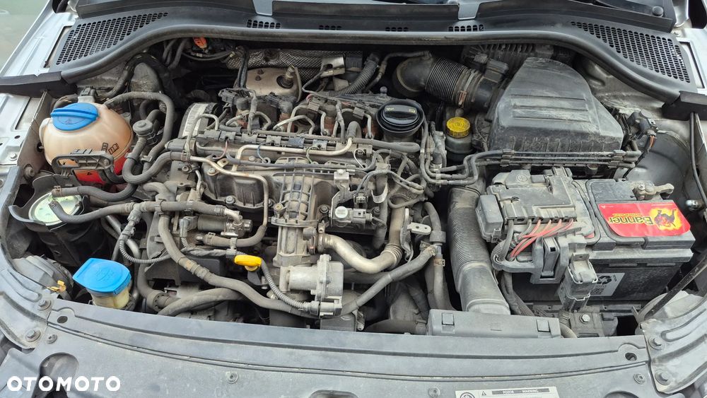 Skoda RAPID - 12