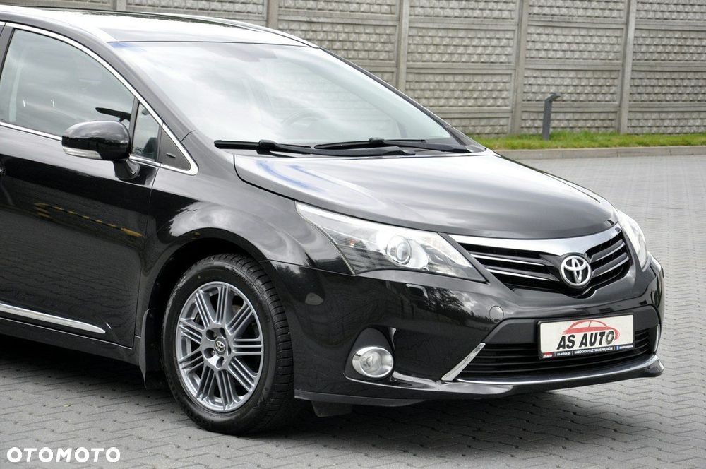 Toyota Avensis - 24