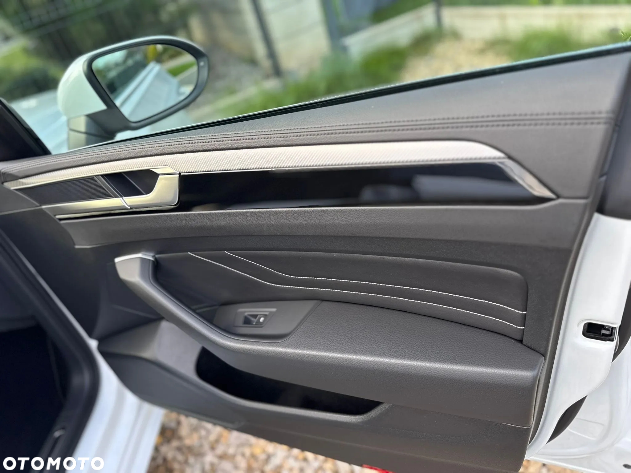 Volkswagen Arteon 2.0 TDI SCR 4Motion DSG R-Line - 21