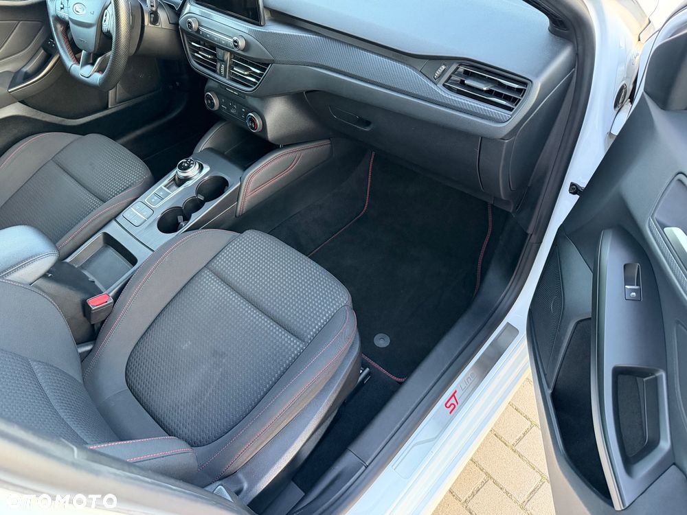 Ford Focus 1.5 EcoBlue ST-Line - 10