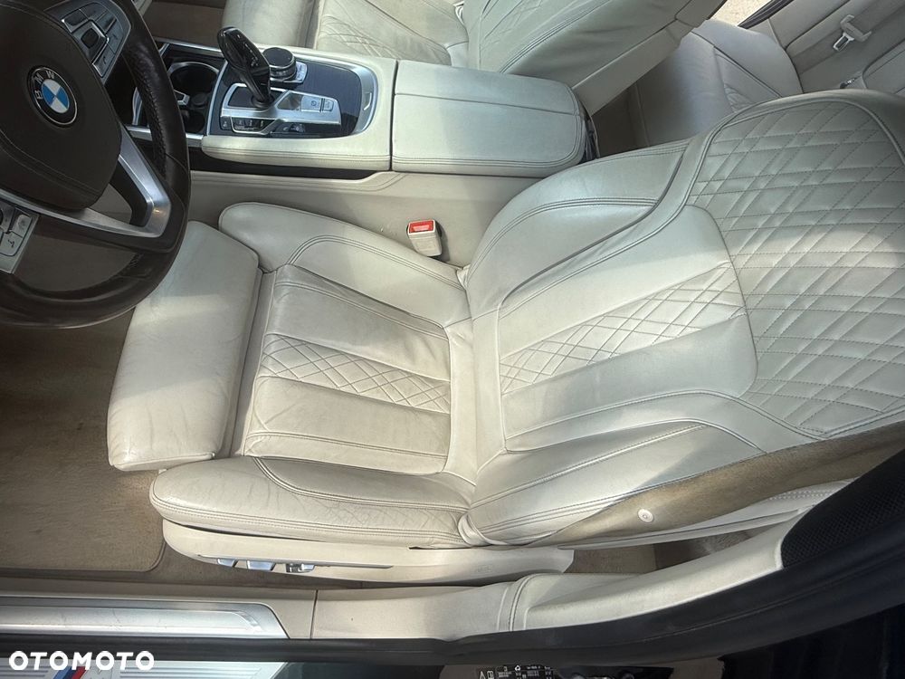BMW Seria 7 730d xDrive - 22