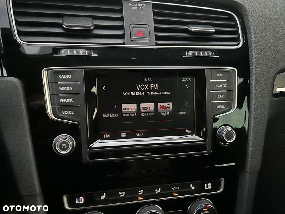 Volkswagen Golf 2.0 BlueTDI Highline - 35