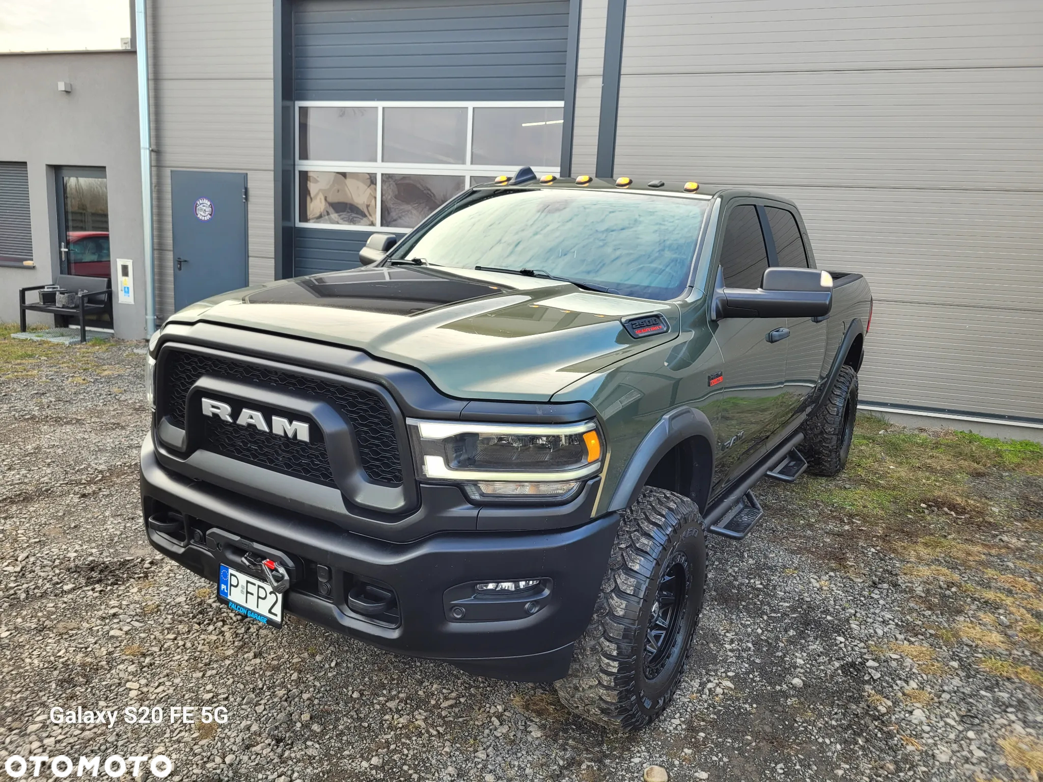 RAM 2500 - 17