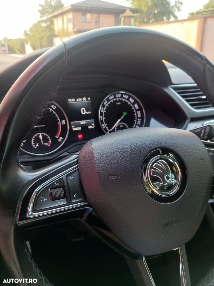 Skoda Superb 1.6 TDI DSG Style - 2