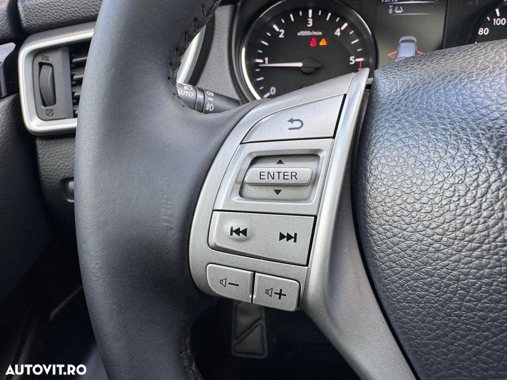 Nissan Qashqai 1.5 DCI TEKNA - 24