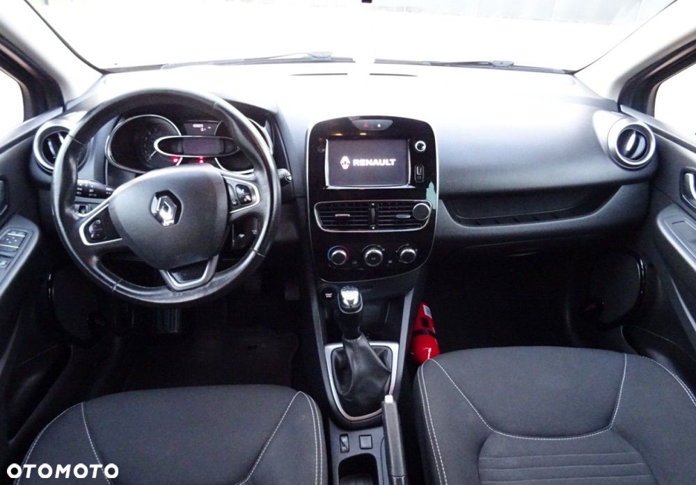 Renault Clio - 8