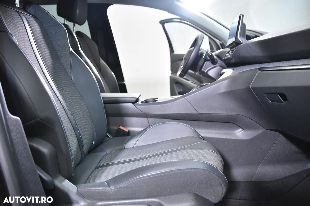 Peugeot 3008 - 11