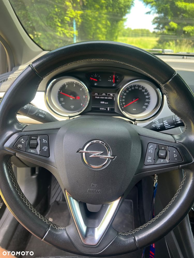 Opel Astra 1.5 D Start/Stop - 9