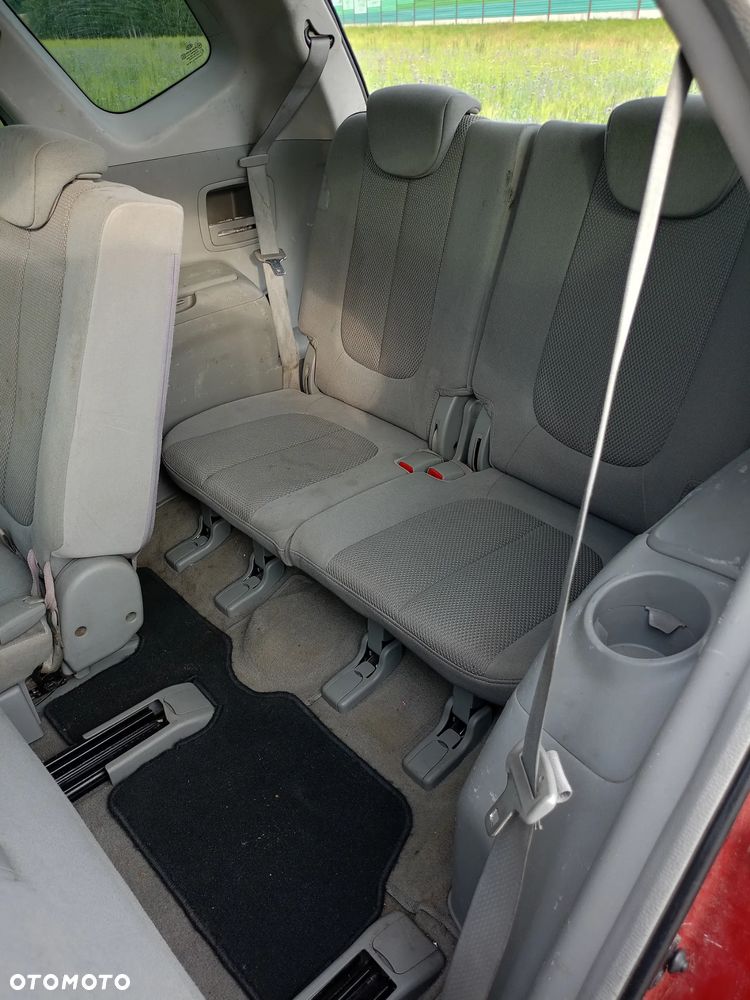 Kia Carens 2.0 EX - 13