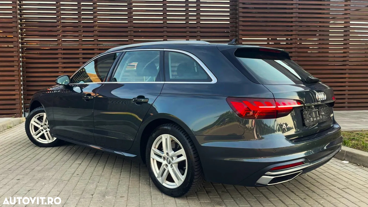 Audi A4 Avant 40 TDI S tronic design - 11