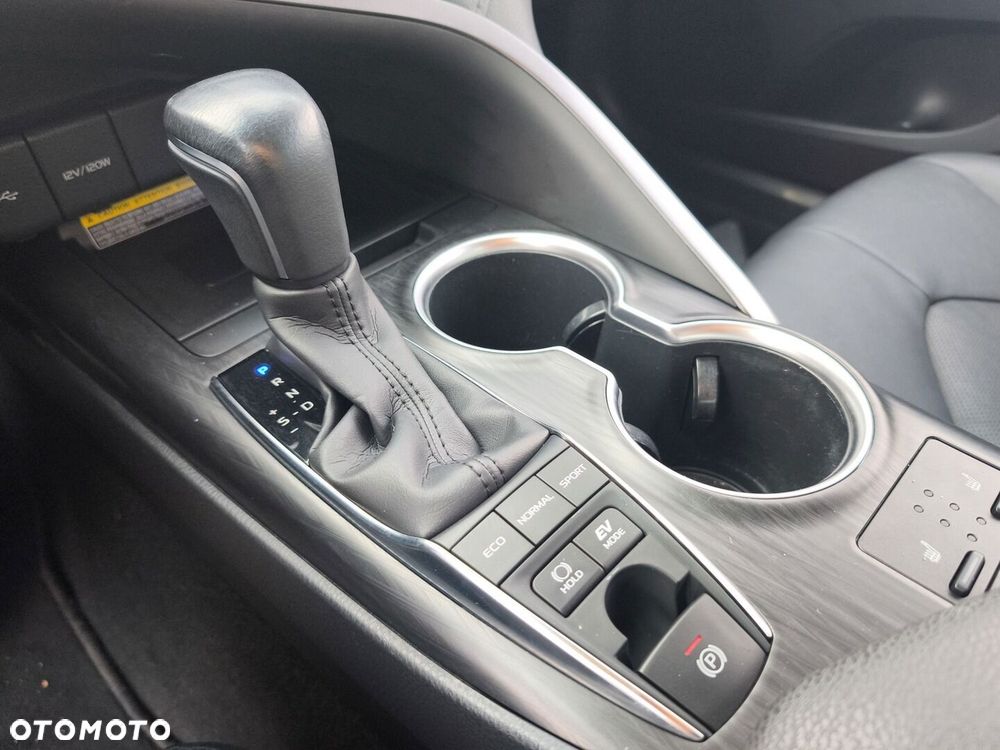 Toyota Camry 2.5 Hybrid Executive CVT - 20