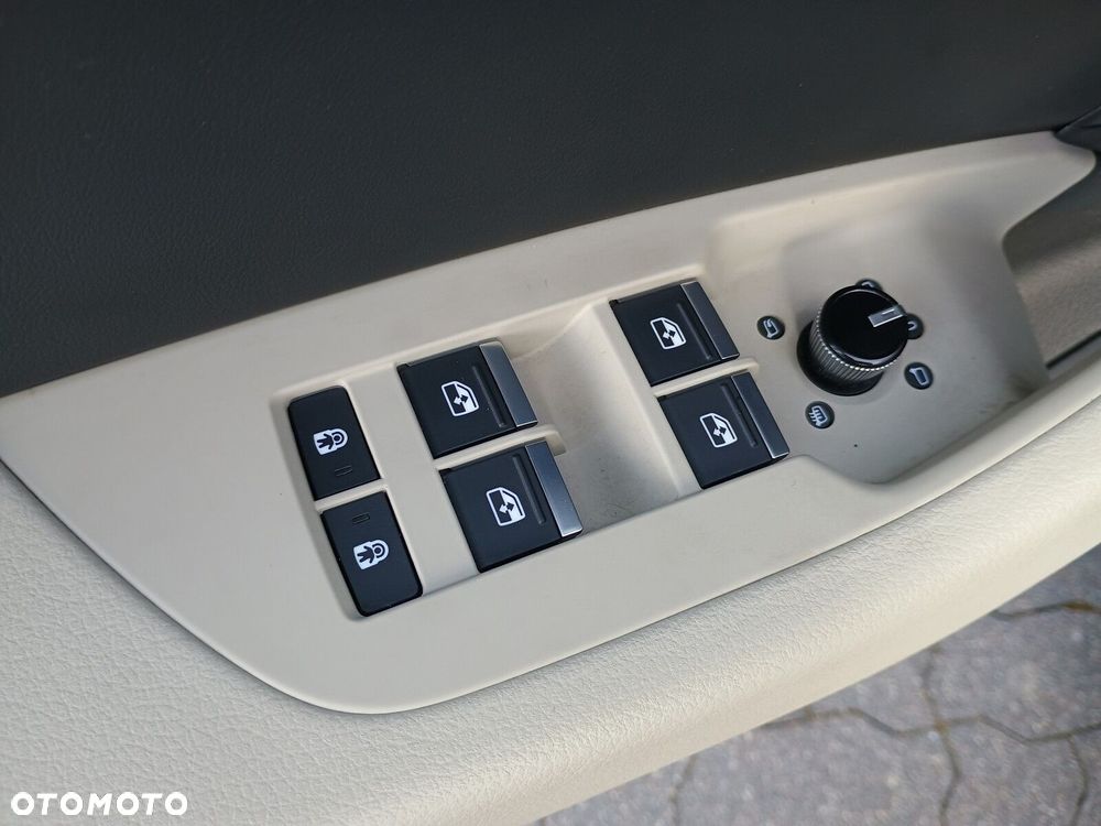 Audi A6 Allroad - 19