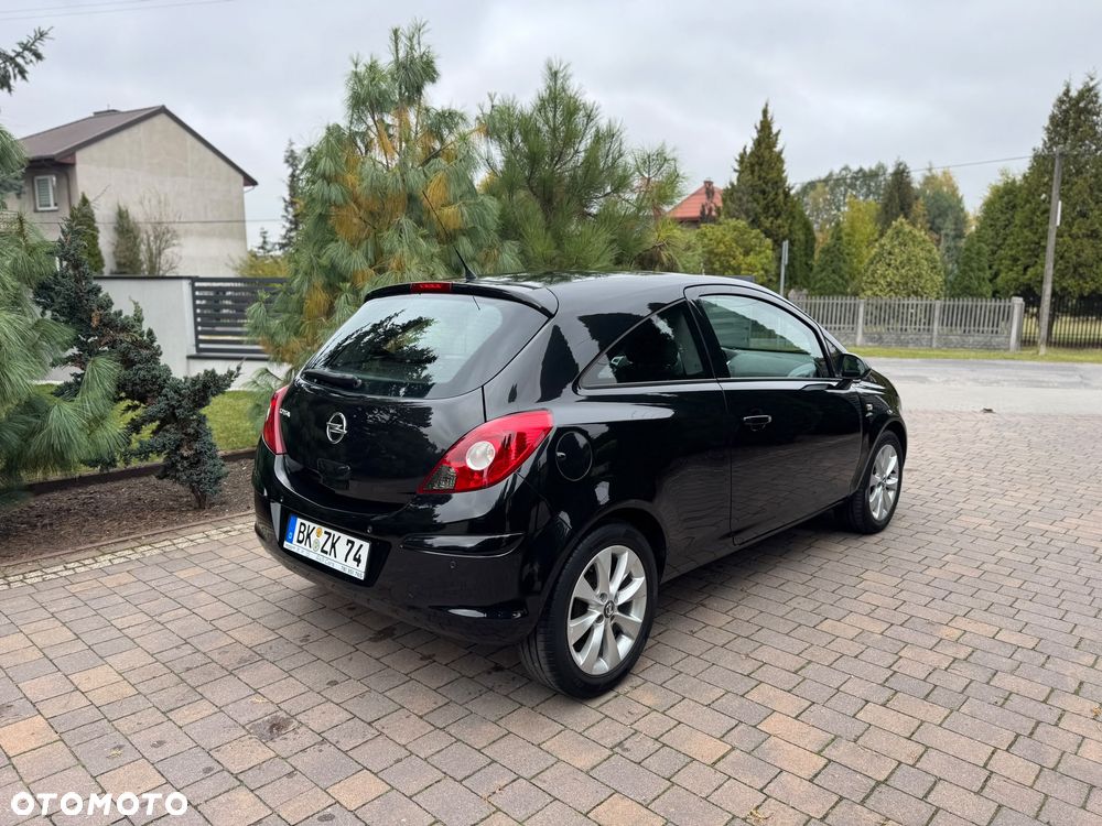 Opel Corsa 1.4 16V Active - 4
