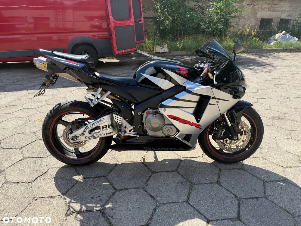 Honda CBR - 3