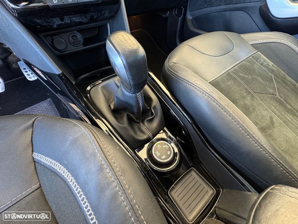 Peugeot 2008 1.2 PureTech Crossway - 17