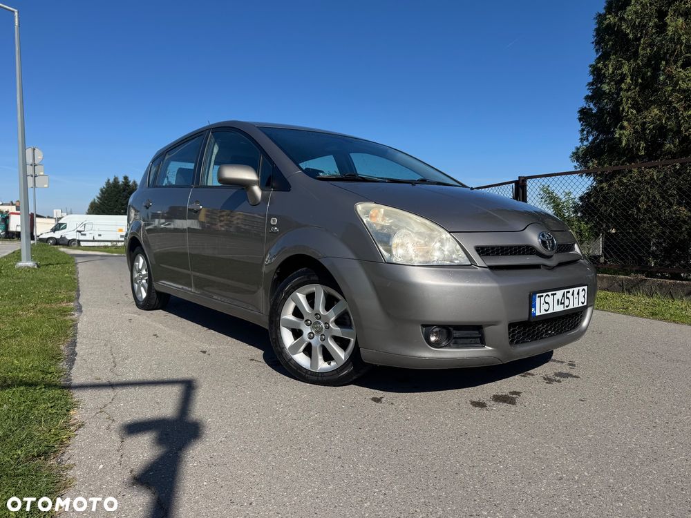 Toyota Corolla Verso 2.0 D-4D Prestige - 9