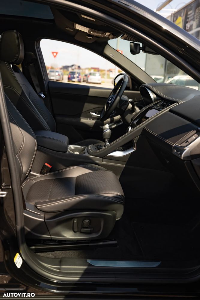 Jaguar E-Pace D165 R-Dynamic SE - 10